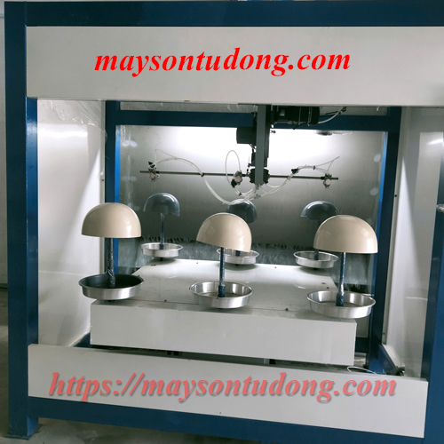 Máy sơn 3 súng sơn nón bảo hiểm tự động – Giải pháp tối ưu cho sản xuất hiện đại